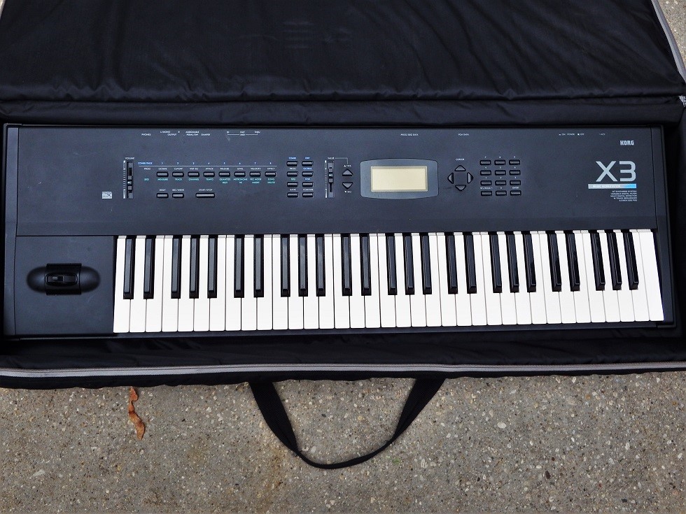 Korg X3 Music Workstation - Vintage Sax