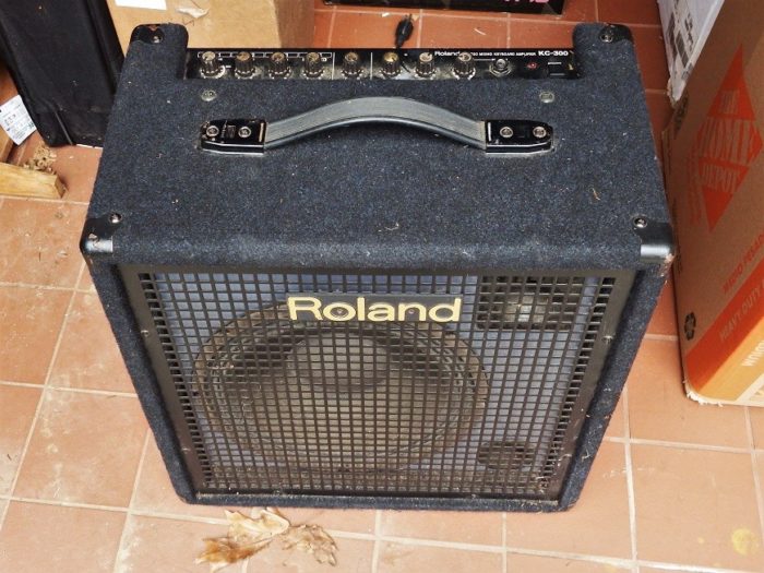 Roland KC-300 Keyboard Amplifier